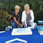 Cindy-&-Mary-Cutting-Cake2b